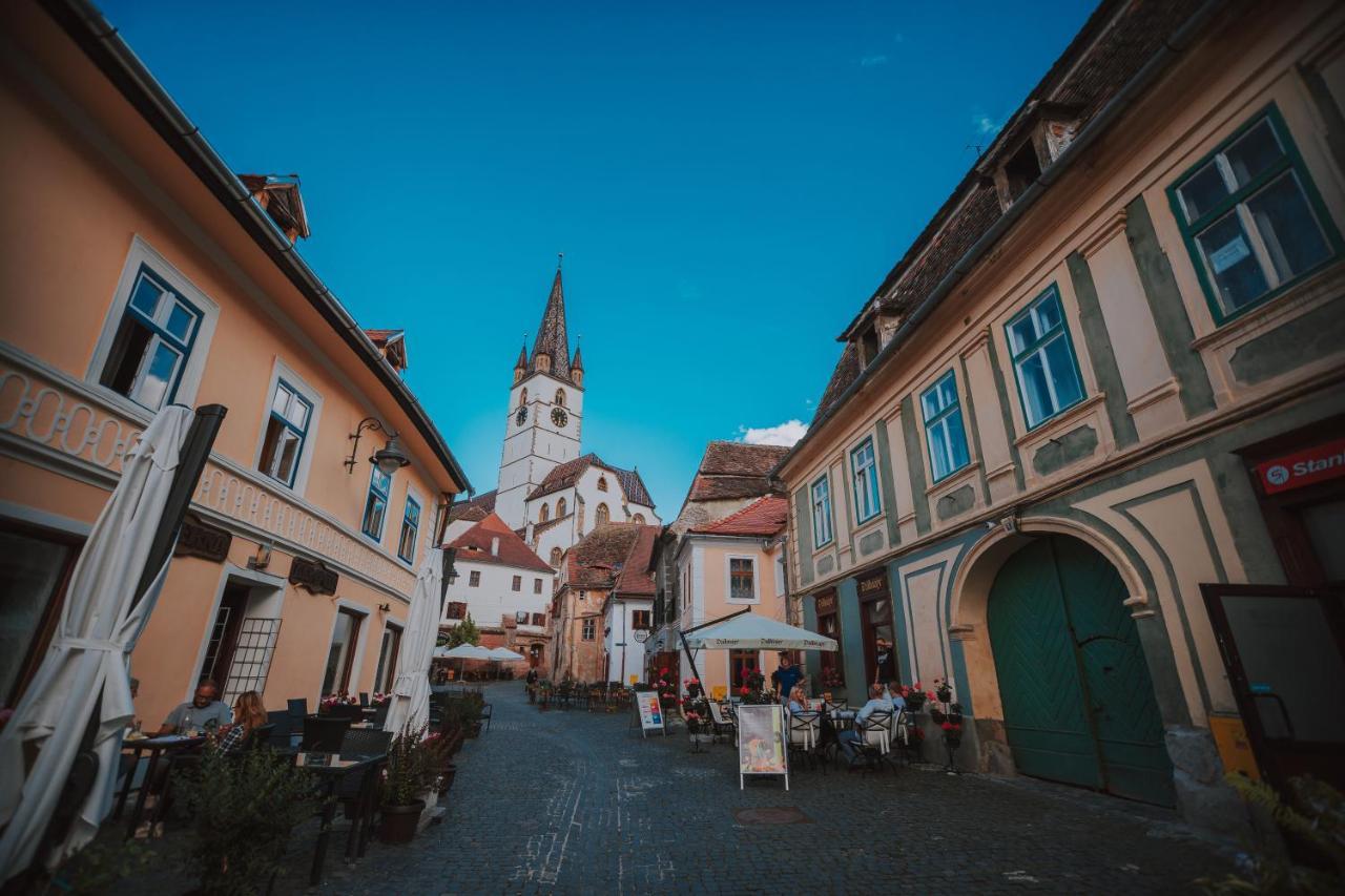 Authentic Old Town Retreat Apartment Sibiu Ngoại thất bức ảnh